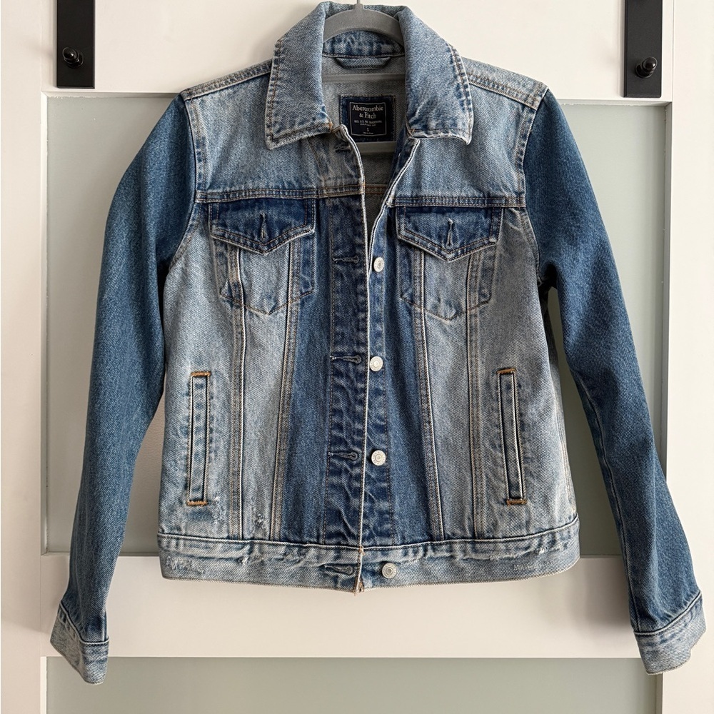 Abercrombie Two Tone Denim Jacket - Picture 2 of 3
